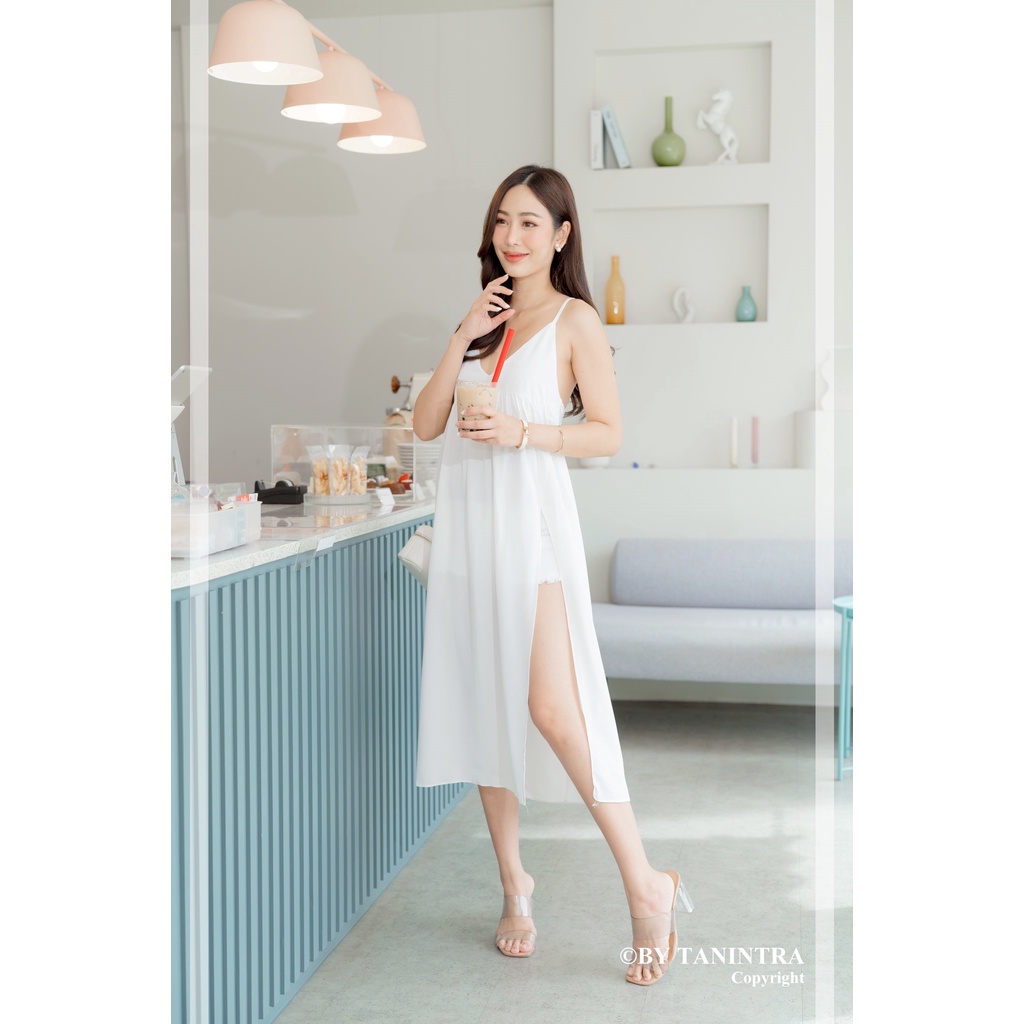 white-dress-เดรสสายเดี่ยวฝ่าหน้า-ใส่สบายสุด-camille-official