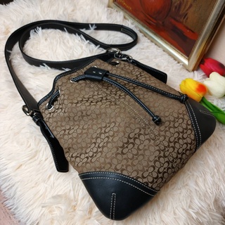 กระเป๋าสะพายทรงครอสบอดี้  ของแท้  Coach Bag crossbody Small Bucket​ leather black แท้💯% shop USA  🛍️Good condition