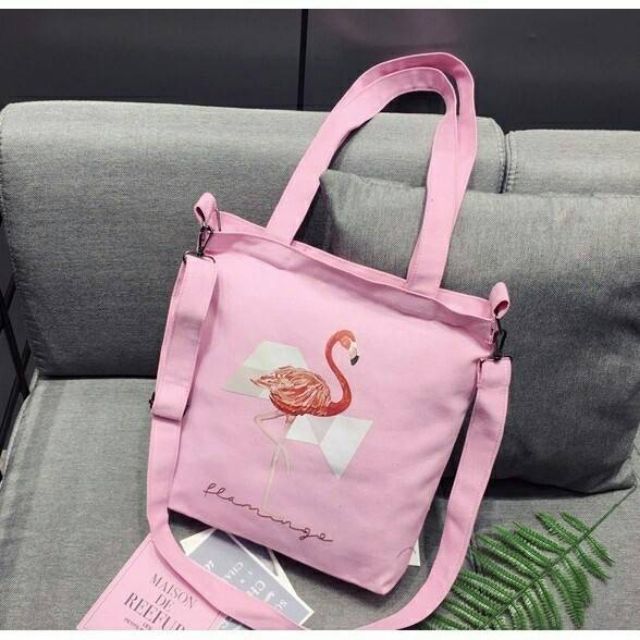 กระเป๋าสะพายsf-ใบละ-350-บาทกระเป๋าผ้าสะพายข้าง-flamingoขนาด-39-34cm