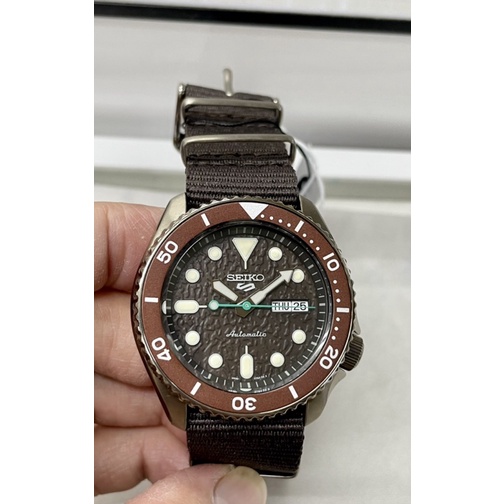 SEIKO NEW 5 SPORT AUTOMATIC SRPD85K1 SRPD85K SRPD85
