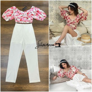 Showroom Brand :  Co ord set of Vintage Rose เซ็ตเสื้อครอปแขนพอง + กางเกงขายาวทรงสวย