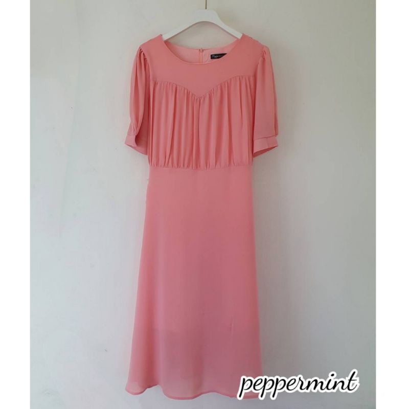 เดรสสาวอวบ-มี-3-สี-ไซส์-3xl-6xl-เดรสผ้าชีฟอง-ผ้าพริ้วไหวสวยๆ-สไตล์สาวเกาหลี-นางแบบใส่งานจริง