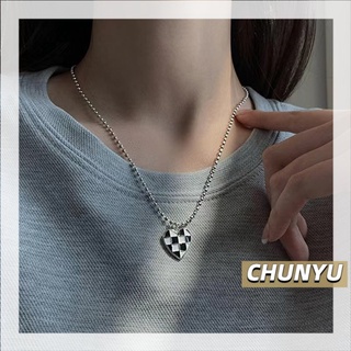 CHUNYU สร้อยคอโซ่ จี้หมากรุก หัวใจ พีช เรียบง่าย สไตล์ฮิปฮอป สําหรับผู้หญิง มีสีดํา และสีขาว 233