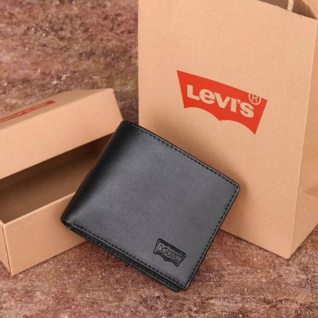 levi-s-short-wallet