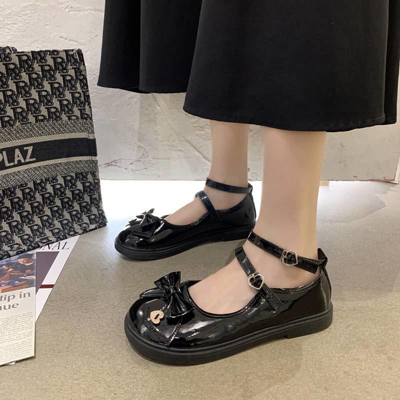 ภาพหน้าปกสินค้ารองเท้าหนังขนาดเล็กรองเท้านักเรียนสไตล์ญี่ปุ่นย้อนยุคอังกฤษ