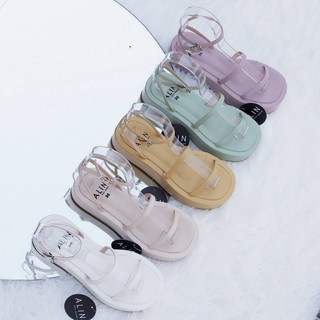 รองเท้าส้นตึก รองเท้าเกาหลี แบรนด์อลิน  รุ่นนี้ สีสันน่ารักม๊ากกก ใส่เดินเที่ยวเล่น สดใส คิ้วท์มาก ใส่ได้หลายแบบด้วยนะคะ