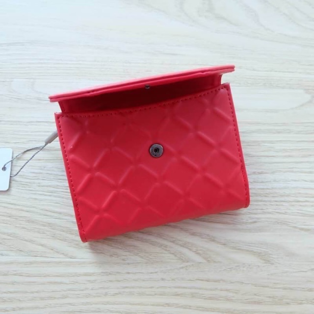 charles-amp-keith-textured-wallet-ของแท้-ราคาถูก