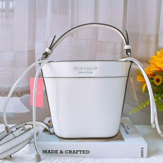 💚แท้💯 พร้อมส่ง💚กระเป๋าสะพาย KATE SPADE SMALL BUCKET WKRU6734 CAMERON MONOTONE  BAGcolor: opticwhite (104)