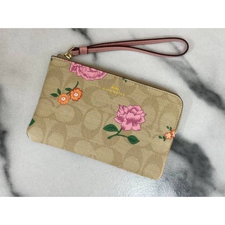 กระเป๋า Coach 2973 Small Wristlet คล้องมือ แท้💯 ส่งฟรี