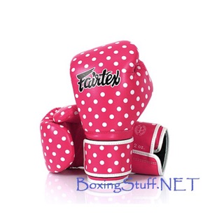 ภาพหน้าปกสินค้านวมชกมวย Fairtex BGV14 [Art Collection] VINTAGE ART – POLKA DOT 1854 ที่เกี่ยวข้อง