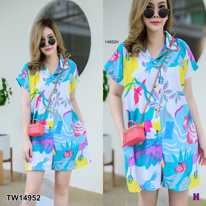 tw14952-jumpsuit-สาวอวบ-จั๊มสูทสั้น-คอปก-ไหล่ล้ำ-กระดุมหน้ายาว-มีกระเป๋าล้วงข้างลำตัว-2-ข้าง-เนื้อผ้า100