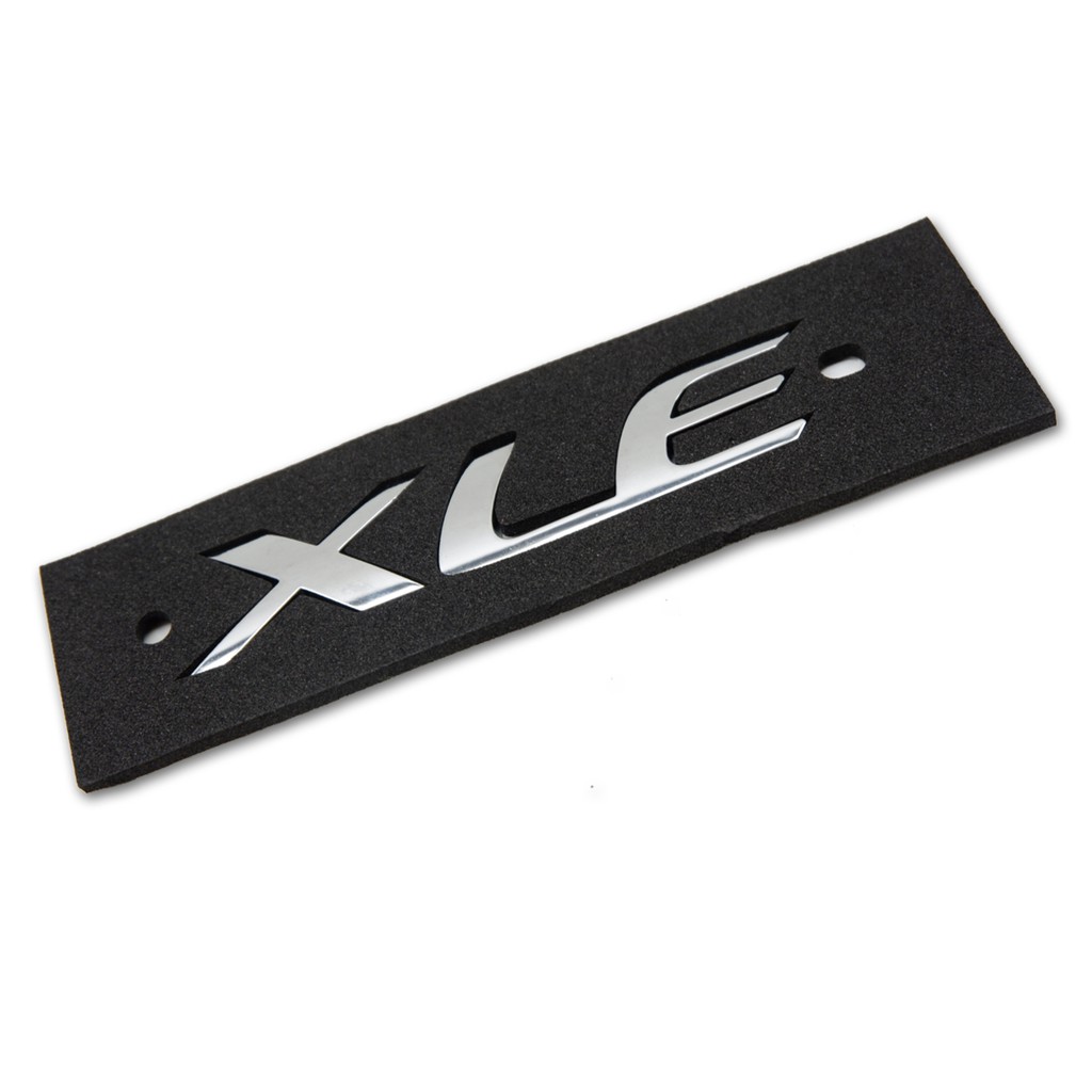 โลโก้-logo-xle-เอียง-สี-chrome-rav4-toyota-4-ประตู-ปี2018