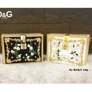 Dolce&amp;Gabbana กระเป๋ากล่อง งานกรอบทองฉลุลายปราณีต