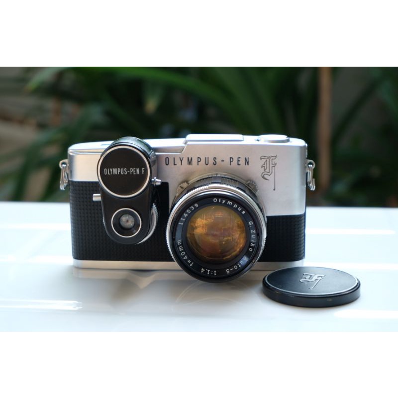 Appareil photo demi format Olympus Pen F #132971. Pour pièce 100