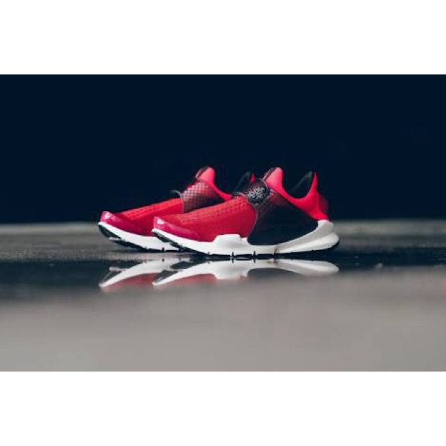 new-nike-sock-dart-kjcrd-solar-red-siren-red-gym-red-size40-ของแท้-100-ป้ายห้อย-กล่องครบ