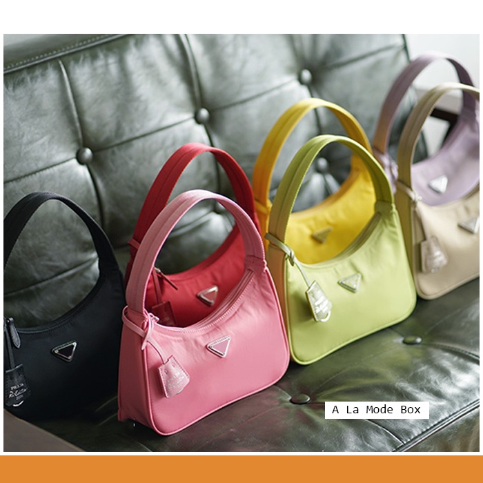 สีเยอะมาก-ออริ-re-edition-2000-nylon-mini-hobo-bag1-1
