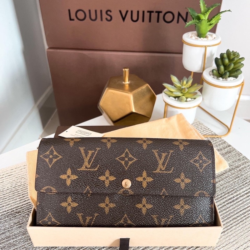 lv-ซาราห์6การ์ด-มือสองของแท้-ค่ะ-รบกวนทั่กแชทก่อนสั่งค่ะ