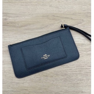 (ผ่อน0%) กระเป๋าสตางค์ คล้องมือ ZIP TOP WALLET (COACH F39236) หนังแท้ สีกรมท่า มีสายคล้องมือ