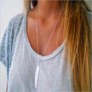 Fashion Simple Leaf Pendant Necklace Special Feather Necklace For Women Long Sweater Chain Statement Jewelry Boho Necklace