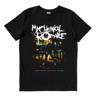 เสื้อยืดผู้ชาย กลิ่นเคมีของฉัน / MCR - สาม | เสื้อยืด พิมพ์ลายวงดนตรี | เพลงเมอร์ช | Unisex | เสื้อยืด พิมพ์ลายดนตรี | ห