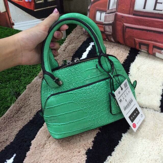 zara-croc-mini-city-bag-ของแท้-ราคาถูก