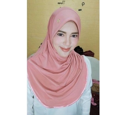 ภาพหน้าปกสินค้าใหม่ล่าสุด ยืดหน้านิ่มทรงหมุนสวมสำเร็จ ขนาดไซด์M 100บ. จากร้าน hijab_shop111 บน Shopee