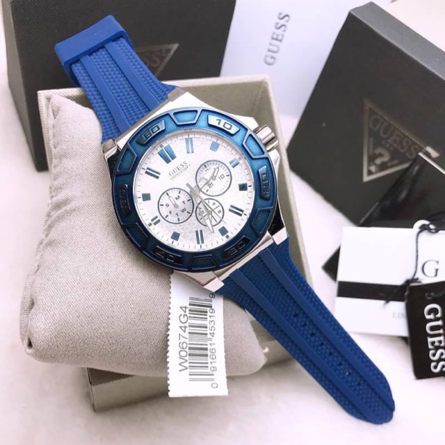 GUESS MENS GUESS FORCE WATCH W0674G4