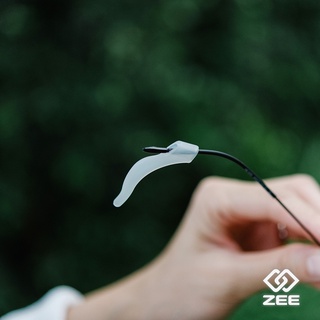 สินค้า ZEE ANTI SLIP (L)-1 แพ็ค ซิลิโคนกันลื่น เกี่ยวหู กันหลุด กันลื่น
