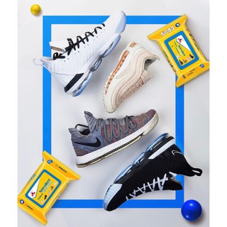 สินค้า Sneaker Wipes ผ้าเช็ดทำความสะอาดรองเท้ามหัศจรรย์ แพ๊ค 12 แผ่น
