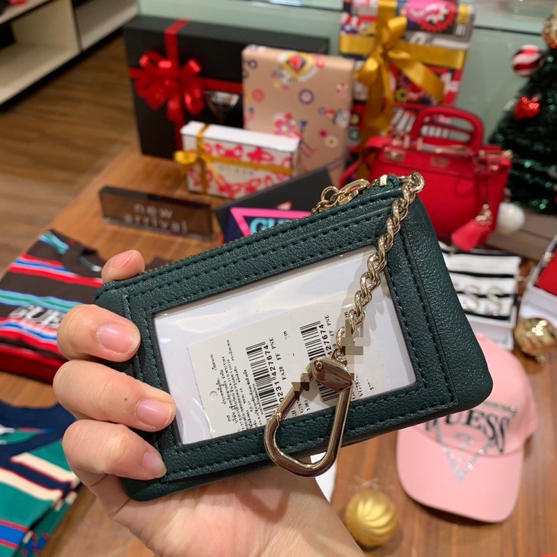 มาใหม่-guess-100-xmas-new-arrival-collection-ของแท้-จากช็อปมีกล่องให้-กระเป๋าใส่เหรียญ-เป็นพวงกุญแจได้