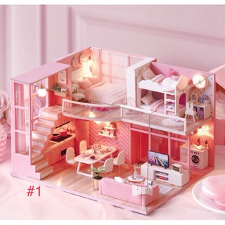 ภาพขนาดย่อของภาพหน้าปกสินค้าบ้านตุ๊กตา DIY ของตกแต่งบ้าน **พร้อมส่ง **(ประกอบเอง) สร้างบ้านเล่นกับครอบครัว จากร้าน kun_tong บน Shopee ภาพที่ 1