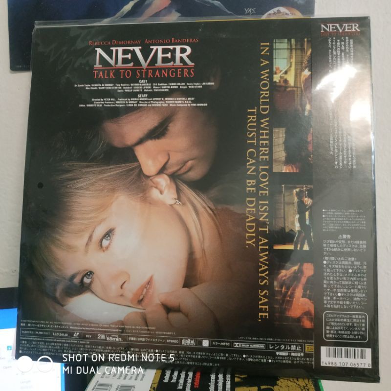 แผ่น-laserdisc-never-talk-to-stranger-antonio-banderas-หนังสยองขวัญ-ลุ้นระทึก-แผ่นสวยใส-เหมาะแก่การสะสม