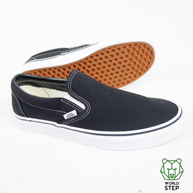 ภาพหน้าปกสินค้าVANS Slip-On (Classic) Black : รองเท้า ผ้าใบ VANS ชาย หญิง ของแท้100%โดย VANS Thailand จากร้าน worldstep บน Shopee