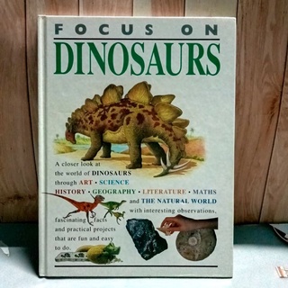 สาระความรู้ ปกแข็ง Focus on Dinosaurs มือสอง