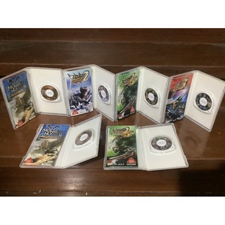 ภาพขนาดย่อของภาพหน้าปกสินค้าแผ่นแท้  รวม Monster Hunter Portable (Japan) PSP ภาค 1 2 2G 3rd 3 Mon Hun มอนสเตอร์ ฮันเตอร์ ล่าแย้ MH จากร้าน japan.gameshop.rareitems บน Shopee