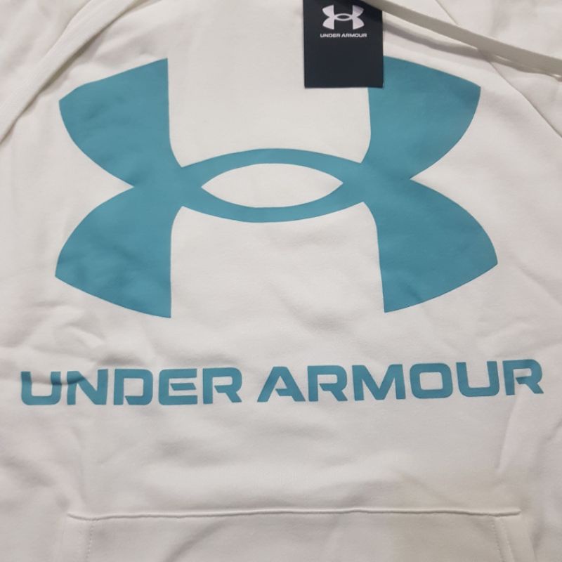 ของแท้-under-armour-ผ้านุ่มมากกก-ใส่สบาย-สีขาวไอโวรี่ตัดโลโก้ฟ้า