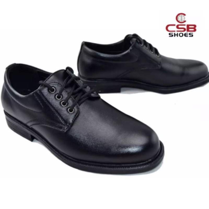 ภาพหน้าปกสินค้ารองเท้า คัชชูหนัง ผู้ชาย แบบ ผูกเชือก CSB 545 ไซส์ 39-46 รองเท้าหนังผูกเชือก เป็นหนังเทียม นิ่ม สีดำ
