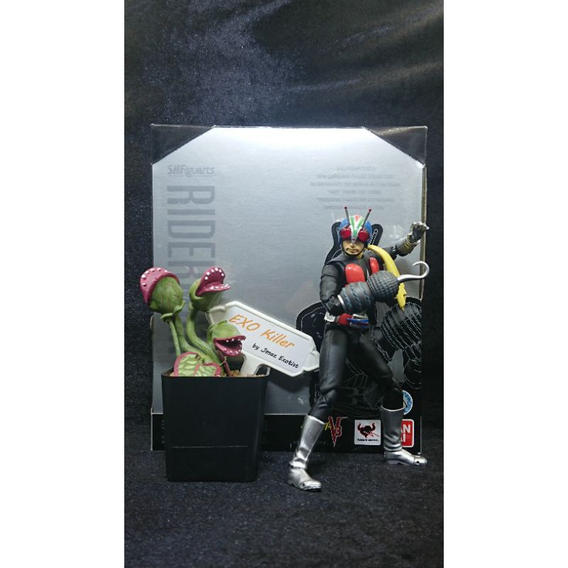 used-riderman-rider-man-v3-v4-kamen-masked-rider-shf-s-h-figuarts-figuarts-bandai-มดแดง-มดเอ็กซ์-วี4-exo-killer