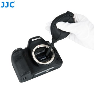 ภาพขนาดย่อของภาพหน้าปกสินค้าJJC Digital Cleaning Kit ชุดทำความสะอาด กล้อง และ เลนส์ แบบพกพา งานพรีเมี่ยม Box Set 8 In 1 จากร้าน sickcamera บน Shopee ภาพที่ 1