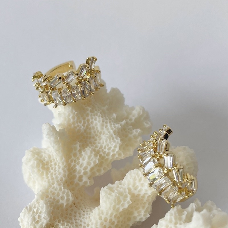 เอียคัฟ-quartz-ear-cuff-brass-14k