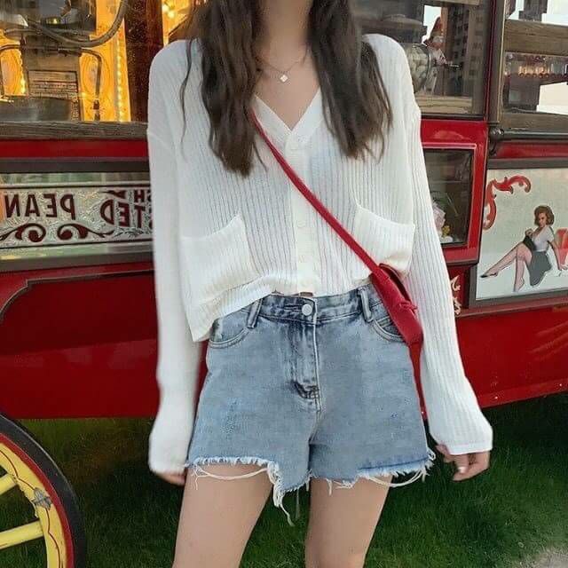 เสื้อทรงคาดิแกนกระดุมหน้า-ผ้าทอบาง