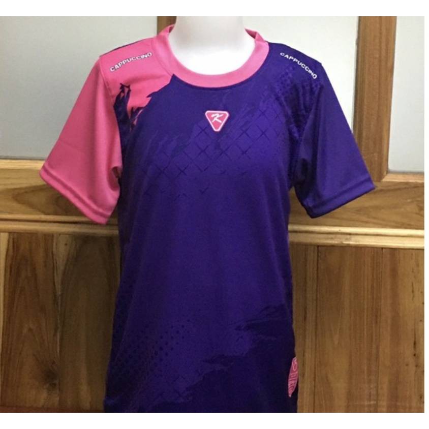 ภาพหน้าปกสินค้าเสื้อกีฬาเด็ก คาปูชิโน่ รุ่น K8 ถูกมาก ( เสื้อเด็ก ) ราคา 129 บาท