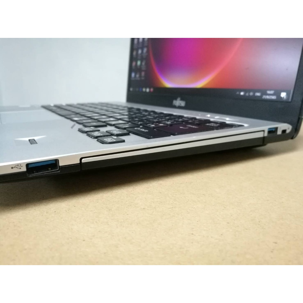 โน๊ตบุ๊คมือสอง-notebook-fujitsu-s937-i5-7300u-ram-4gb-ssd-120gb-ขนาด13-นิ้ว