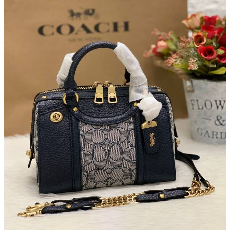 Coach lark bag 19 hot sale