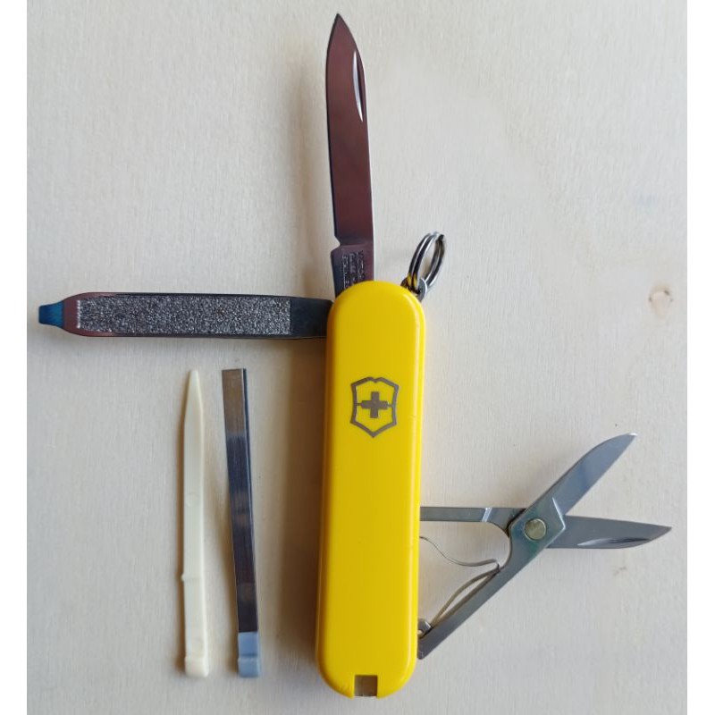 victorinox-classic-sd