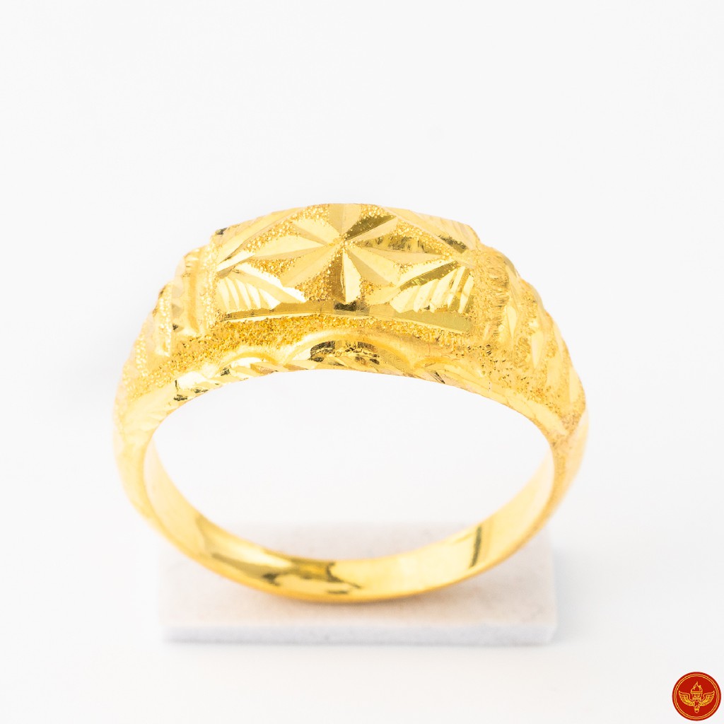 ภาพหน้าปกสินค้าLSW แหวนทองคำแท้ ครึ่ง สลึง (1.89 กรัม) ลายหัวโปร่ง RB-138 จากร้าน lswgold บน Shopee