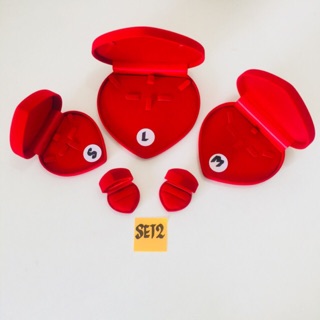 กล่องใส่เครื่องประดับ SET 2 Size S+M+L +กล่องใส่แหวน 2 ชิ้น  รวม 5 ชิ้น  เป็นกำมะหยี่สีแดง-แดง พร้อมส่ง