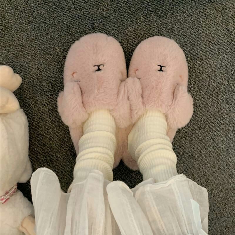 Esther Blackpink Rose Bunny Slippers 玩樂一族日本正版內褲兔可哀想