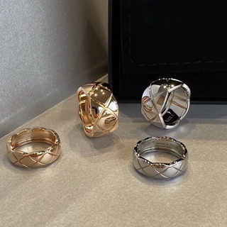สินค้า แหวน งานสแตนเลสอย่างดี ถ่ายจากงานจริง ทรง chanel มี 3 สี