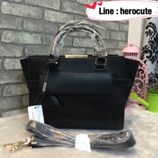 CHARLES &amp; KEITH TRAPEZE TOP HANDLE BAG ของแท้ ราคาถูก